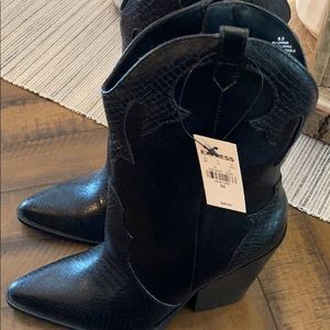 Women’s boots